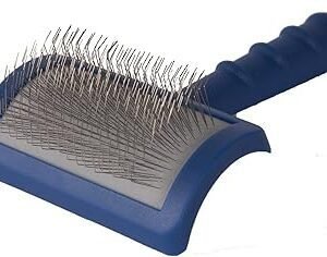 The Show Tech Transgroom Tuffer Than Tangles Slicker Brush, characterized by its blue handle and fine metal bristles, is expertly designed for removing loose fur and detangling. Developed in partnership with Tech Transgroom, it ensures top-notch performance for all your pet grooming needs.