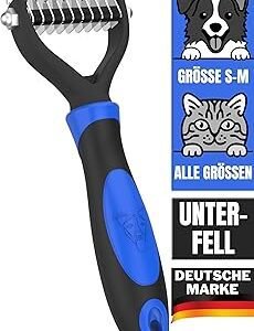 A German-brand undercoat brush featuring a stainless steel blade, designed in blue and black, is ideal for de-shedding cats with medium to long hair. The packaging includes illustrations of a dog and a cat, with German text indicating its suitability for small to medium-sized pets and all cat sizes.